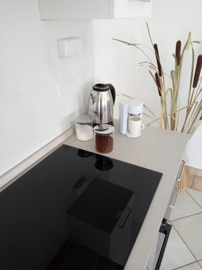 Studio Apartman Kika โอโทชาส ภายนอก รูปภาพ